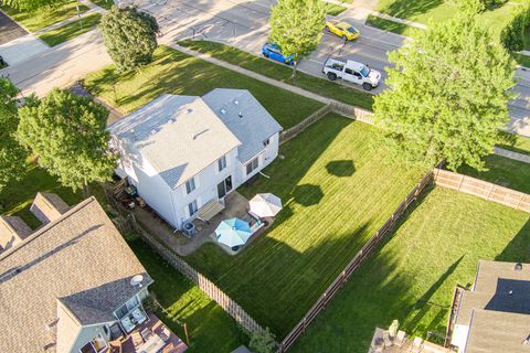Tiny photo for 1 Aspen Court, Streamwood, IL 60107 (MLS # 12448428)