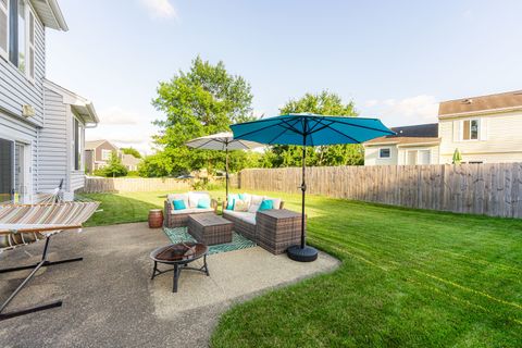 Tiny photo for 1 Aspen Court, Streamwood, IL 60107 (MLS # 12448428)