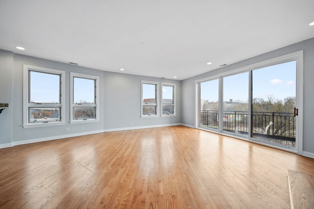 4000 S WESTERN Avenue 4