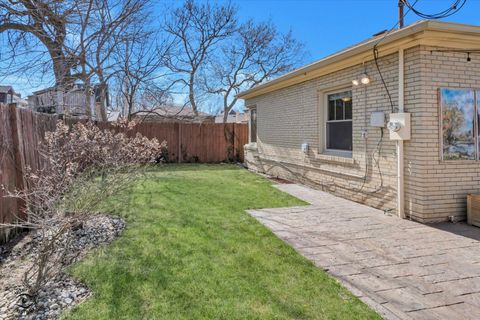 Tiny photo for 10025 S Hamilton Avenue, Chicago, IL 60643 (MLS # 12581015)