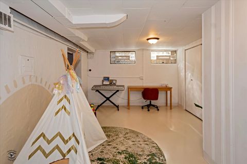 Tiny photo for 10025 S Hamilton Avenue, Chicago, IL 60643 (MLS # 12581015)