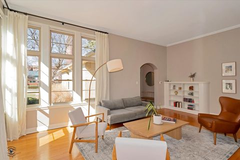 Tiny photo for 10025 S Hamilton Avenue, Chicago, IL 60643 (MLS # 12581015)