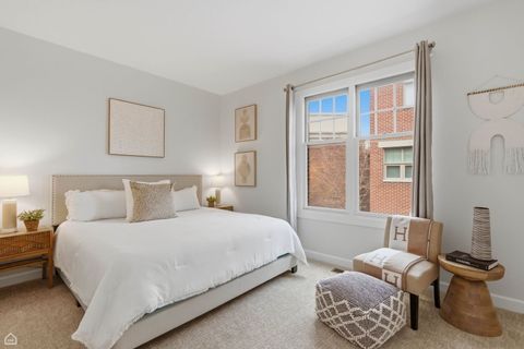 Tiny photo for 844 N Ogden Avenue, Chicago, IL 60642 (MLS # 12610512)