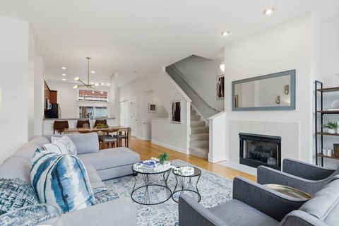 Tiny photo for 844 N Ogden Avenue, Chicago, IL 60642 (MLS # 12610512)