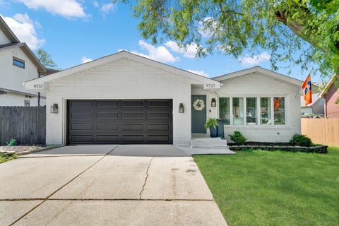 Photo of 9737 W 57TH Street, Countryside, IL 60525 (MLS # 12658686)