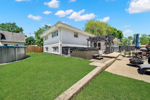 Tiny photo for 9737 W 57TH Street, Countryside, IL 60525 (MLS # 12658686)