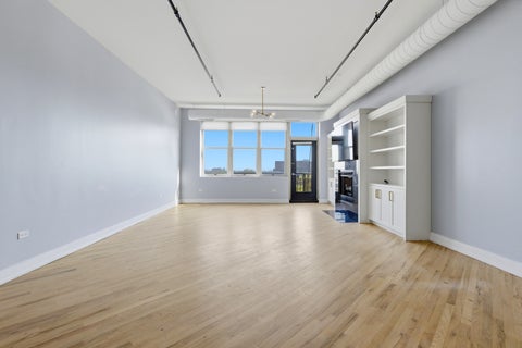 Tiny photo for 1500 W Monroe Street #727, Chicago, IL 60607 (MLS # 12629377)