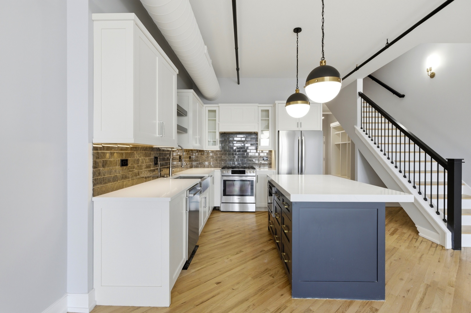 1500 W Monroe Street 727