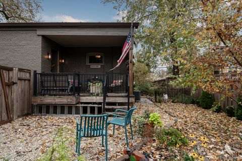 Tiny photo for 6928 Pershing Road, Berwyn, IL 60402 (MLS # 12418514)