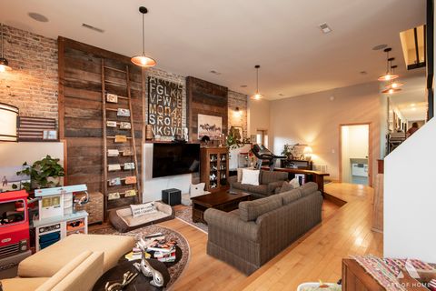 Tiny photo for 6928 Pershing Road, Berwyn, IL 60402 (MLS # 12418514)