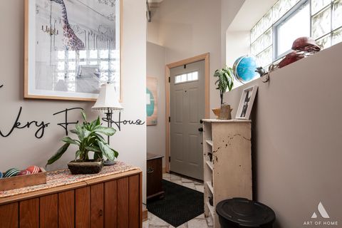 Tiny photo for 6928 Pershing Road, Berwyn, IL 60402 (MLS # 12418514)