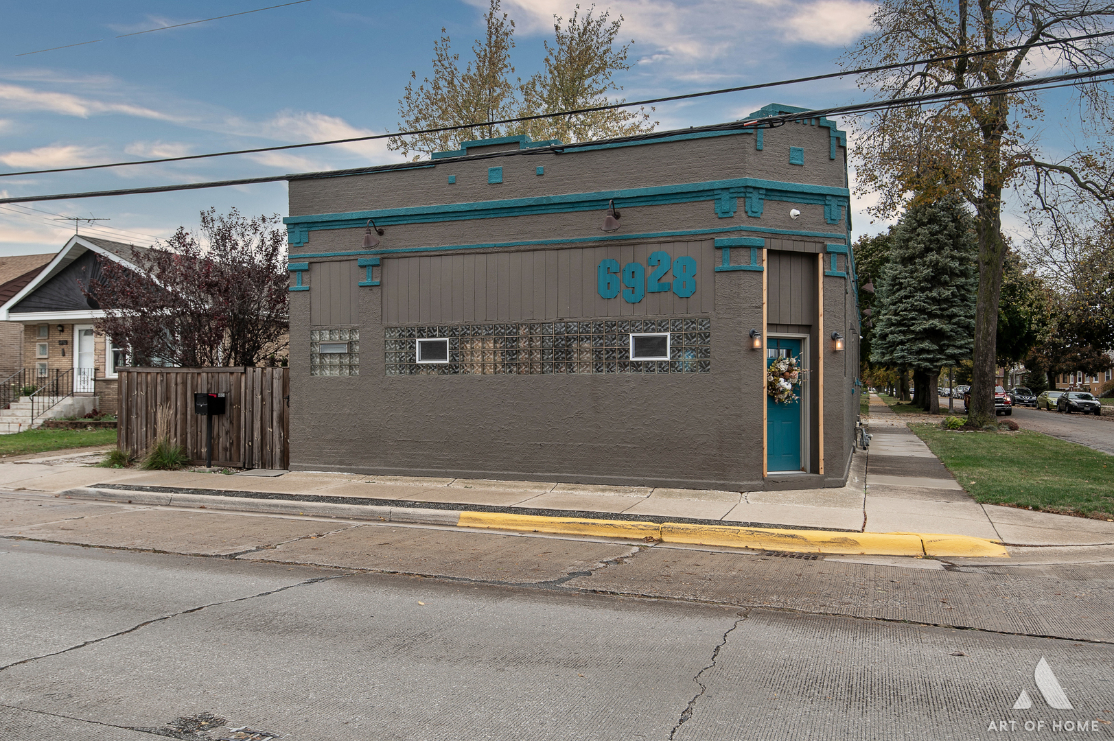 6928 Pershing Road