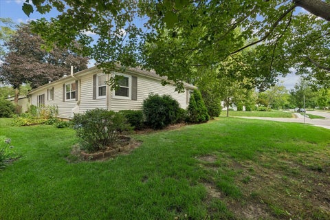 Tiny photo for 110 W 12th Avenue, Naperville, IL 60563 (MLS # 12707337)