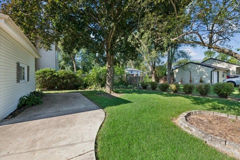 Tiny photo for 110 W 12th Avenue, Naperville, IL 60563 (MLS # 12707337)