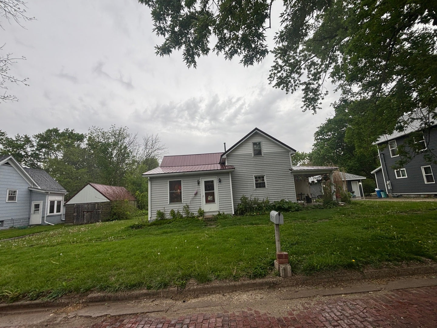 309 E Walnut Street