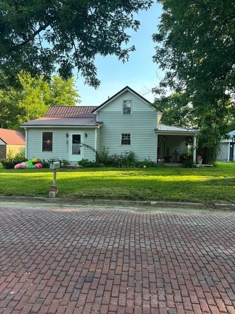 Photo of 309 E Walnut Street, Piper City, IL 60959 (MLS # 12730588)