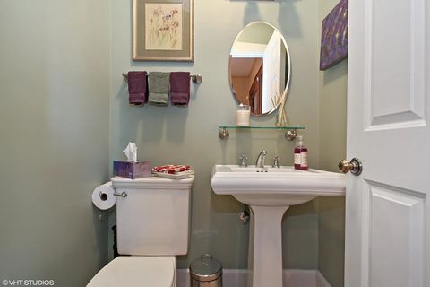 Tiny photo for 285 Linden Park Place, Highland Park, IL 60035 (MLS # 12568904)