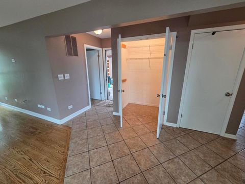 Tiny photo for 180 Farmgate Drive, Schaumburg, IL 60193 (MLS # 12711993)
