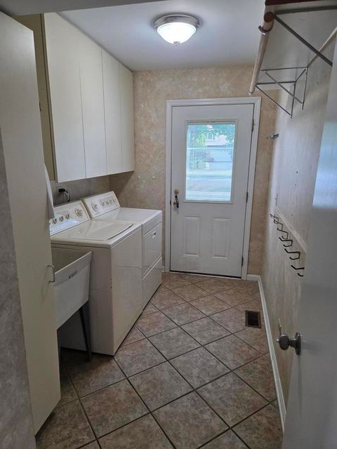 Tiny photo for 180 Farmgate Drive, Schaumburg, IL 60193 (MLS # 12711993)