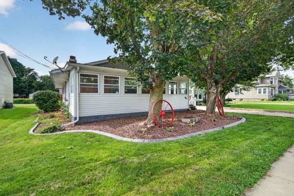 181 S MAIN ST, SENECA, IL 61360 - Image 9bd21f4bb5190386e84b18f218a5ce99/270519660