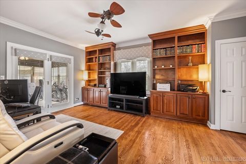 Tiny photo for 2321 Courtland Court, Aurora, IL 60502 (MLS # 12462648)