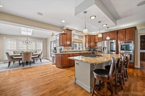 Tiny photo for 2321 Courtland Court, Aurora, IL 60502 (MLS # 12462648)