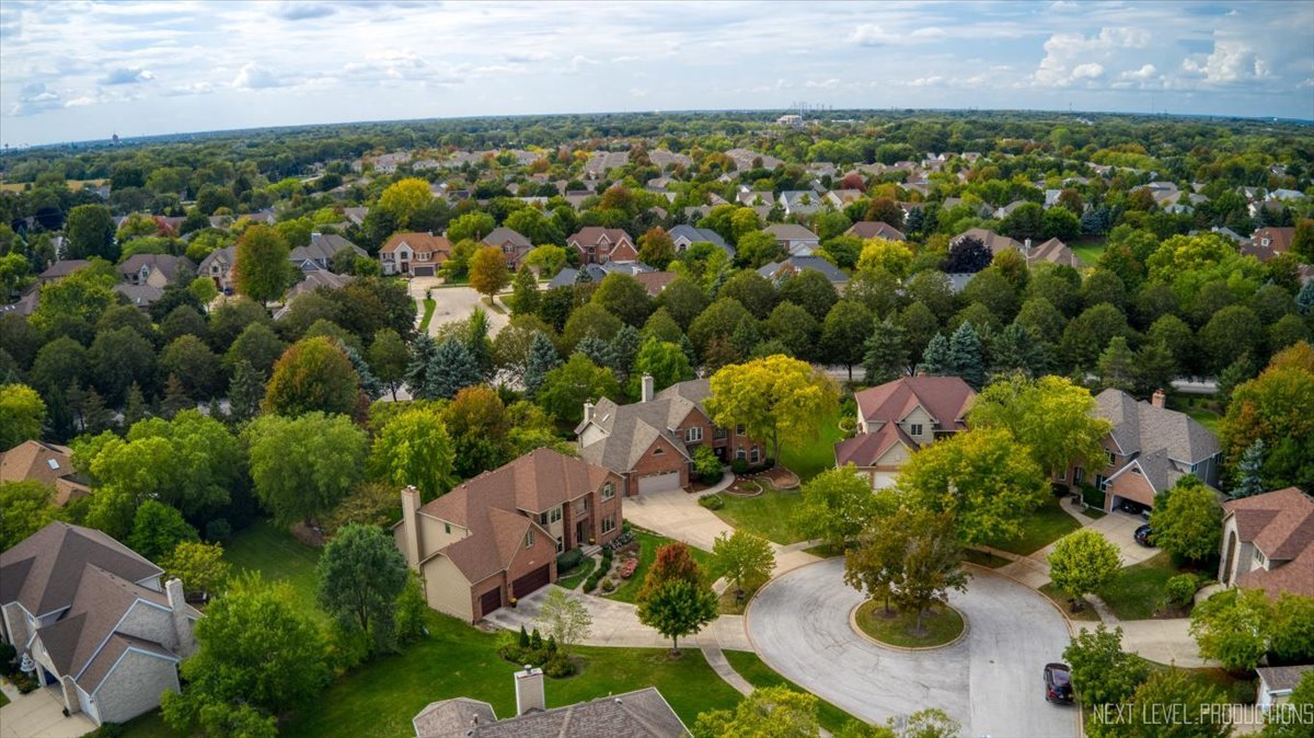 2321 Courtland Court