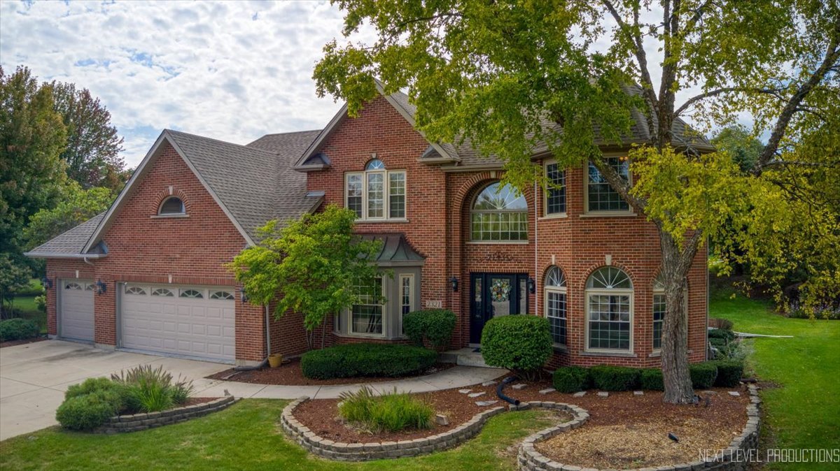 2321 Courtland Court
