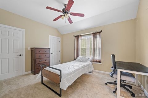 Tiny photo for 2321 Courtland Court, Aurora, IL 60502 (MLS # 12462648)