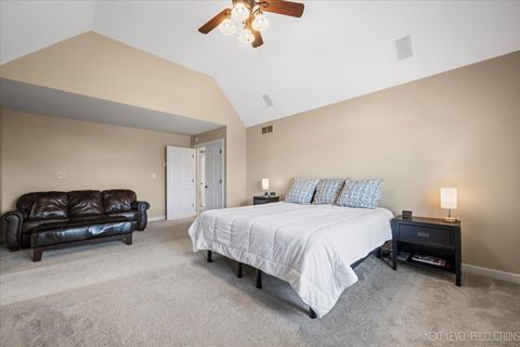 Tiny photo for 2321 Courtland Court, Aurora, IL 60502 (MLS # 12462648)