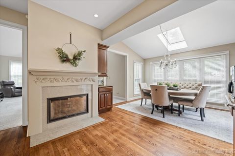 Tiny photo for 2321 Courtland Court, Aurora, IL 60502 (MLS # 12462648)
