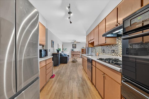 Tiny photo for 913 S Lancaster Street, Mount Prospect, IL 60056 (MLS # 12769548)