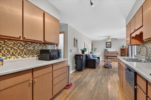 Tiny photo for 913 S Lancaster Street, Mount Prospect, IL 60056 (MLS # 12769548)
