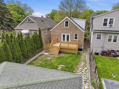 Tiny photo for 4903 N Moody Avenue, Chicago, IL 60630 (MLS # 12574640)