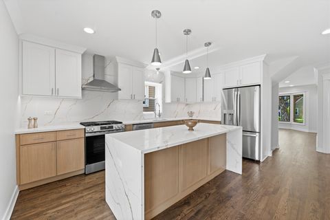 Tiny photo for 4903 N Moody Avenue, Chicago, IL 60630 (MLS # 12574640)