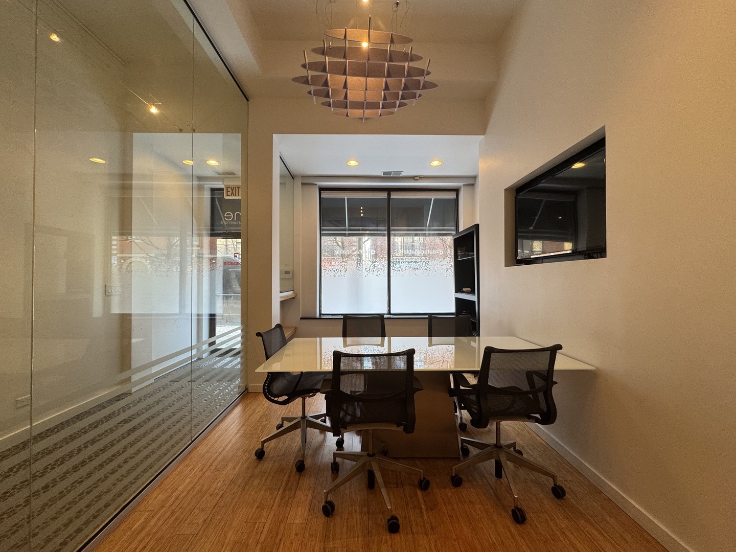 2048 W Belmont Avenue