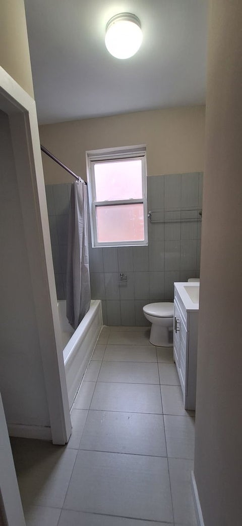 Tiny photo for 815 E 53rd Street E #3, Chicago, IL 60615 (MLS # 12727970)