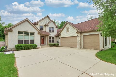 745 Ceresia Drive Crystal Lake IL 60014