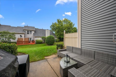 Tiny photo for 877 Wembley Court, Elgin, IL 60120 (MLS # 12755815)