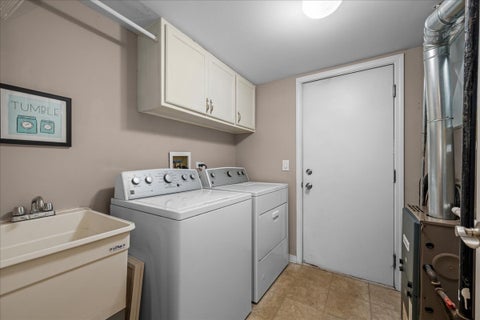 Tiny photo for 877 Wembley Court, Elgin, IL 60120 (MLS # 12755815)
