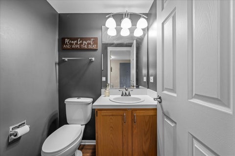 Tiny photo for 877 Wembley Court, Elgin, IL 60120 (MLS # 12755815)