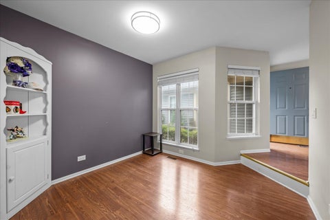 Tiny photo for 877 Wembley Court, Elgin, IL 60120 (MLS # 12755815)