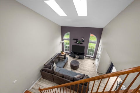 Tiny photo for 877 Wembley Court, Elgin, IL 60120 (MLS # 12755815)