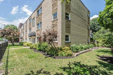 Tiny photo for 7952 MADISON Street #2E, River Forest, IL 60305 (MLS # 12410982)