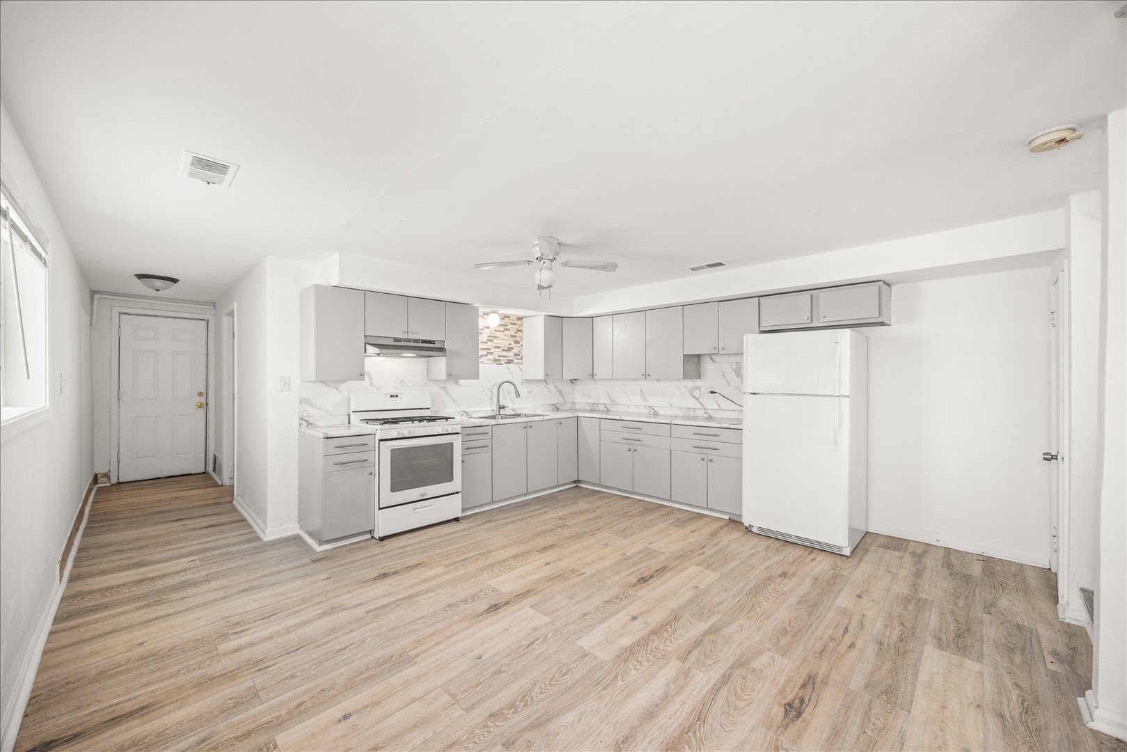 13313 S Eberhart Avenue