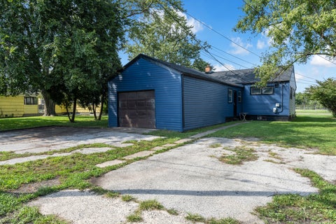 Tiny photo for 70 E 150th Street, Harvey, IL 60426 (MLS # 12750669)