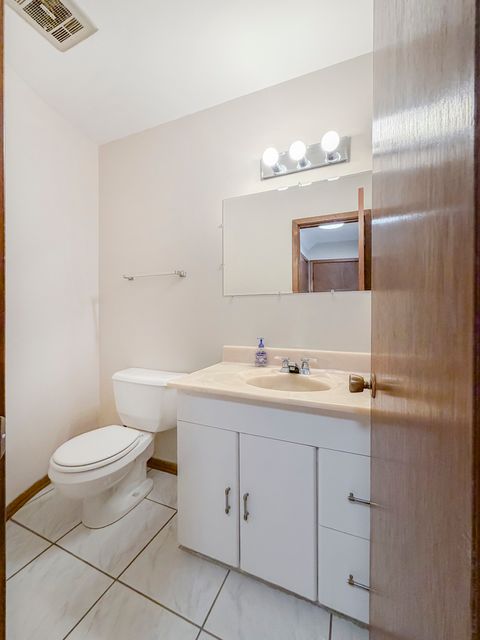 Tiny photo for 17W525 Concord Place, Darien, IL 60561 (MLS # 12631579)