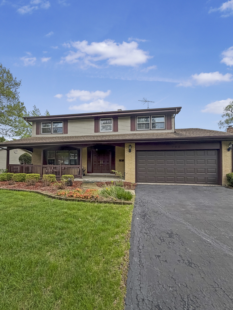 17W525 Concord Place