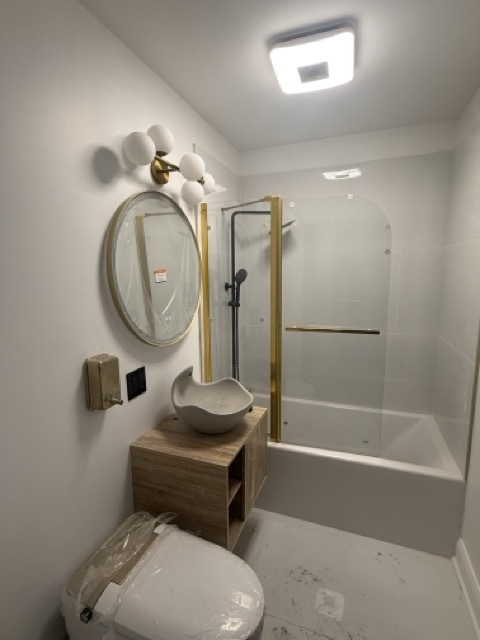 7326 S Woodlawn Avenue