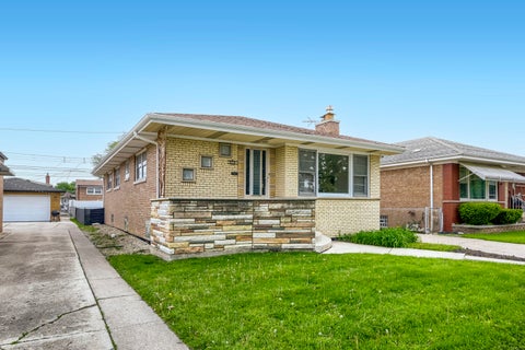 Tiny photo for 8531 S Tripp Avenue, Chicago, IL 60652 (MLS # 12545101)